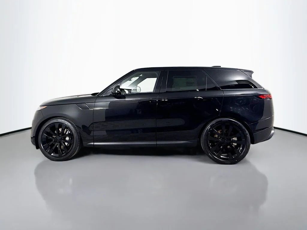 New 2026 Santorini Black Land Rover SE image 8