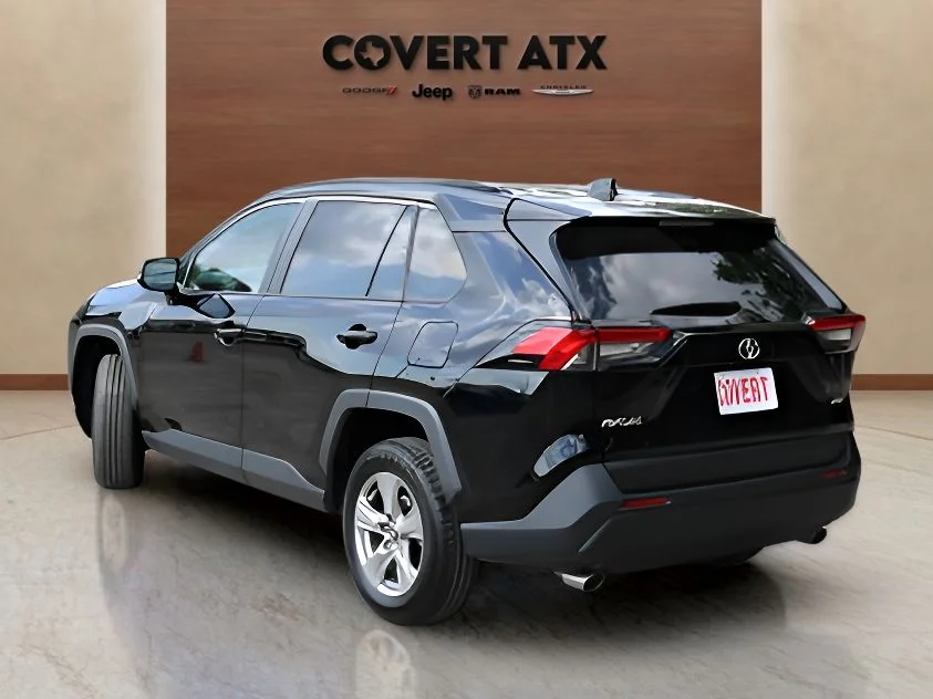Used 2025 Black Toyota XLE image 3