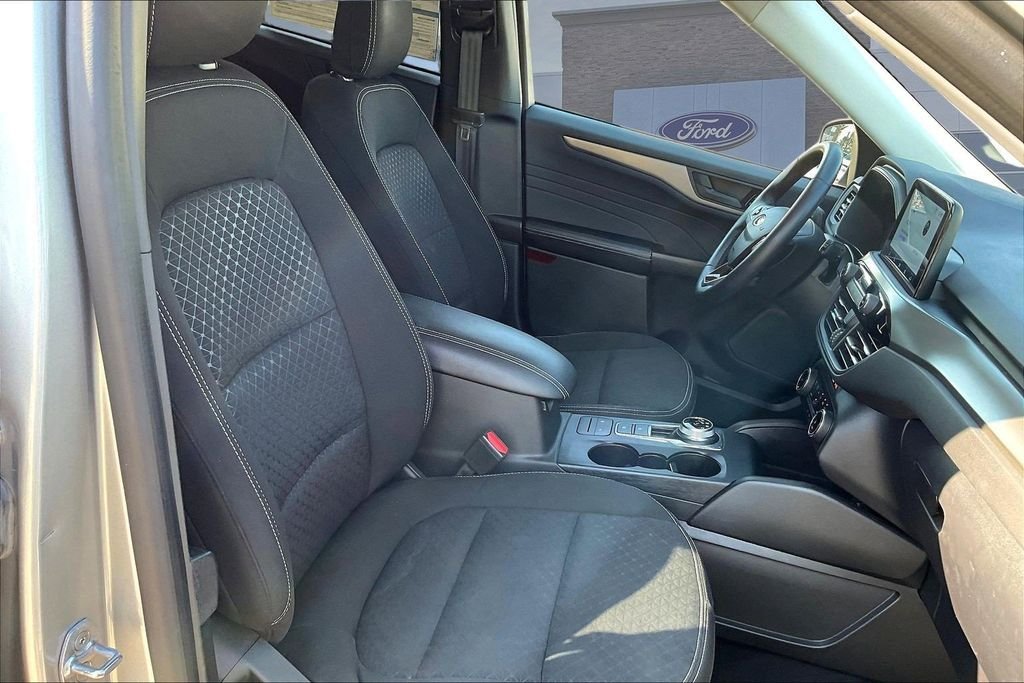 Certified Used 2024 Silver Metallic Ford Active image 28