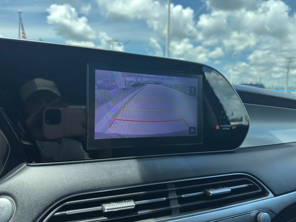 Used 2022  Hyundai SEL image 19