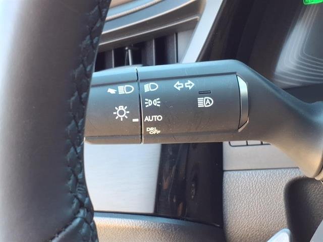 2025 Lexus ES Hybrid 300h - Photo 26