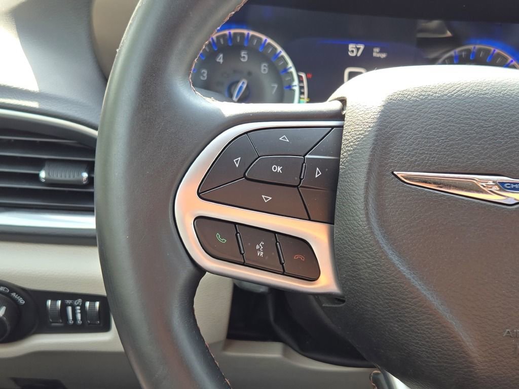 Used 2018 Gray Chrysler Touring L Plus image 30