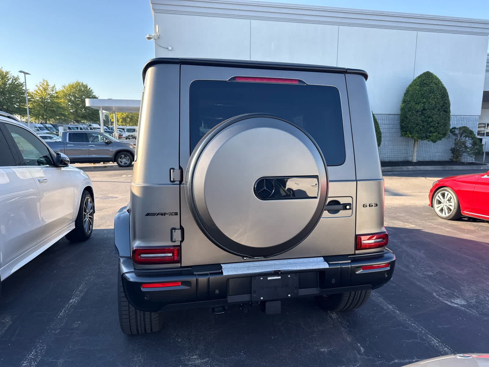 Mercedes-Benz Cars Calendar 2022非売品物新品 New 2027 Mercedes-Benz G-Class SUV in Knoxville #TU049 | Mercedes