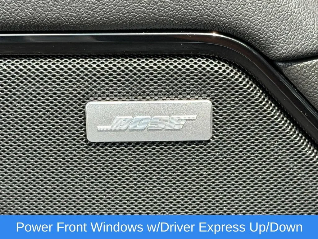Used 2025 Summit White GMC AT4 image 21