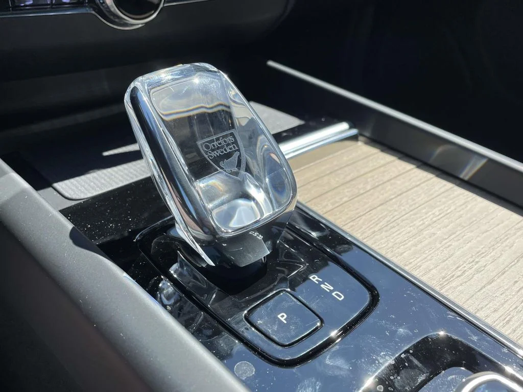 2026 Volvo XC60 Plus - Photo 29