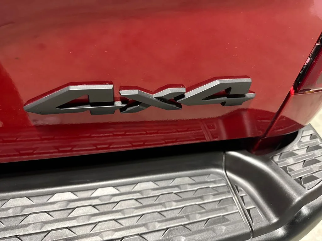 New 2026 Molten Red Pearl-Coat Exterior Paint RAM Rebel image 10