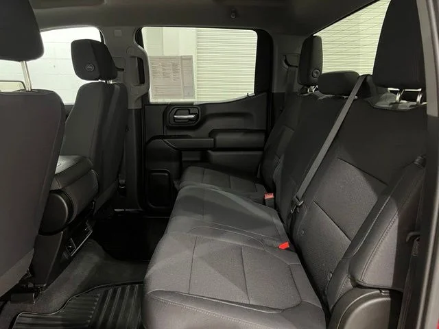 Used 2020 Red Chevrolet Custom image 13