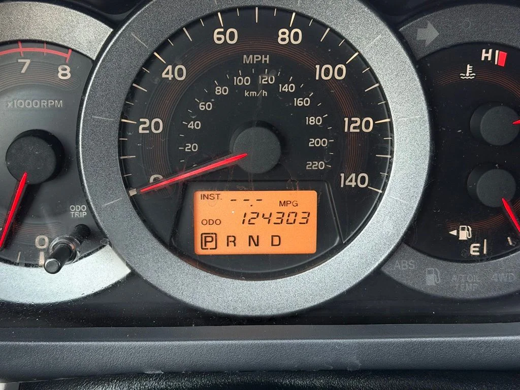 Used 2010 Red Toyota Base image 21