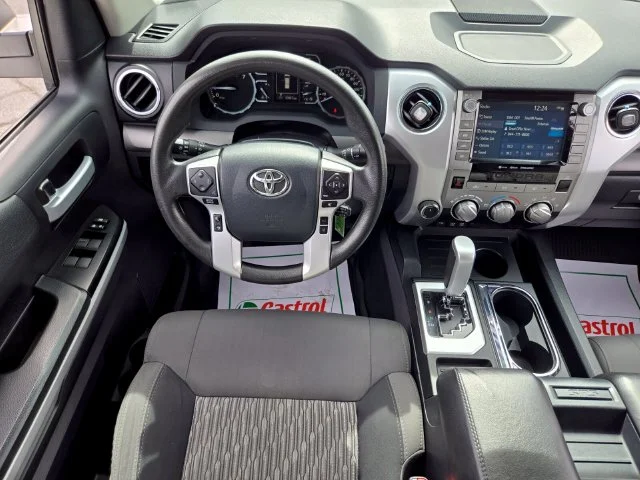 Used 2020 White Toyota SR5 image 13