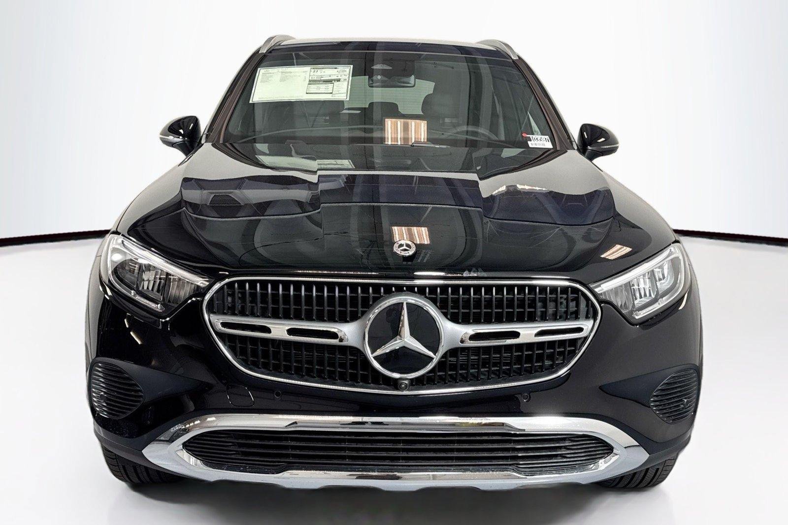 New 2026 Black Mercedes-Benz GLC 300 image 2