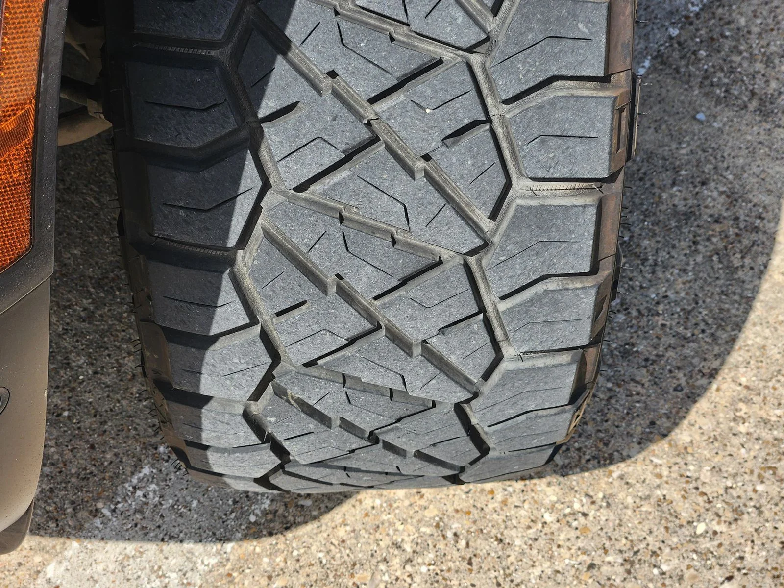 Used 2020 Green Land Rover HSE image 10