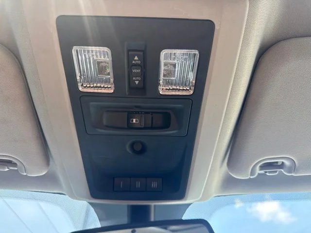 Used 2015 White Ram Laramie Longhorn image 20