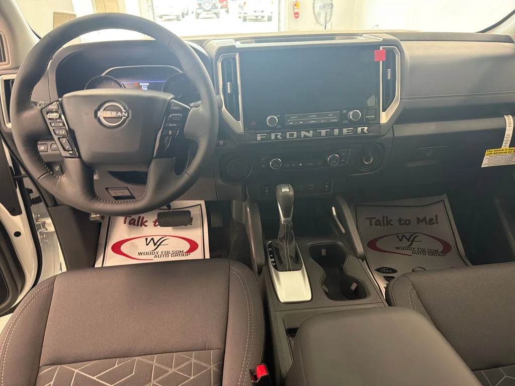 New 2027 Glacier White Nissan Crew Cab SV image 13