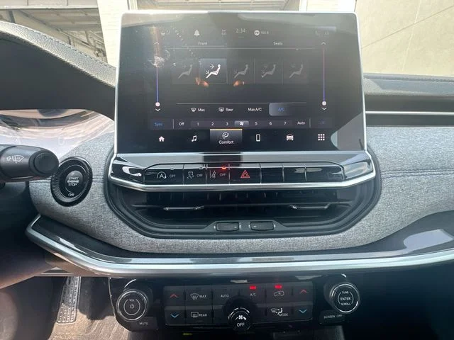 Certified Used 2023 Blue Jeep Latitude image 20