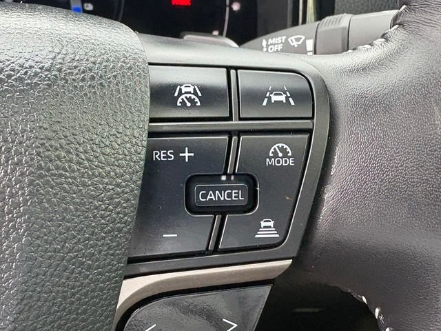 2025 Toyota Camry SE - Photo 35