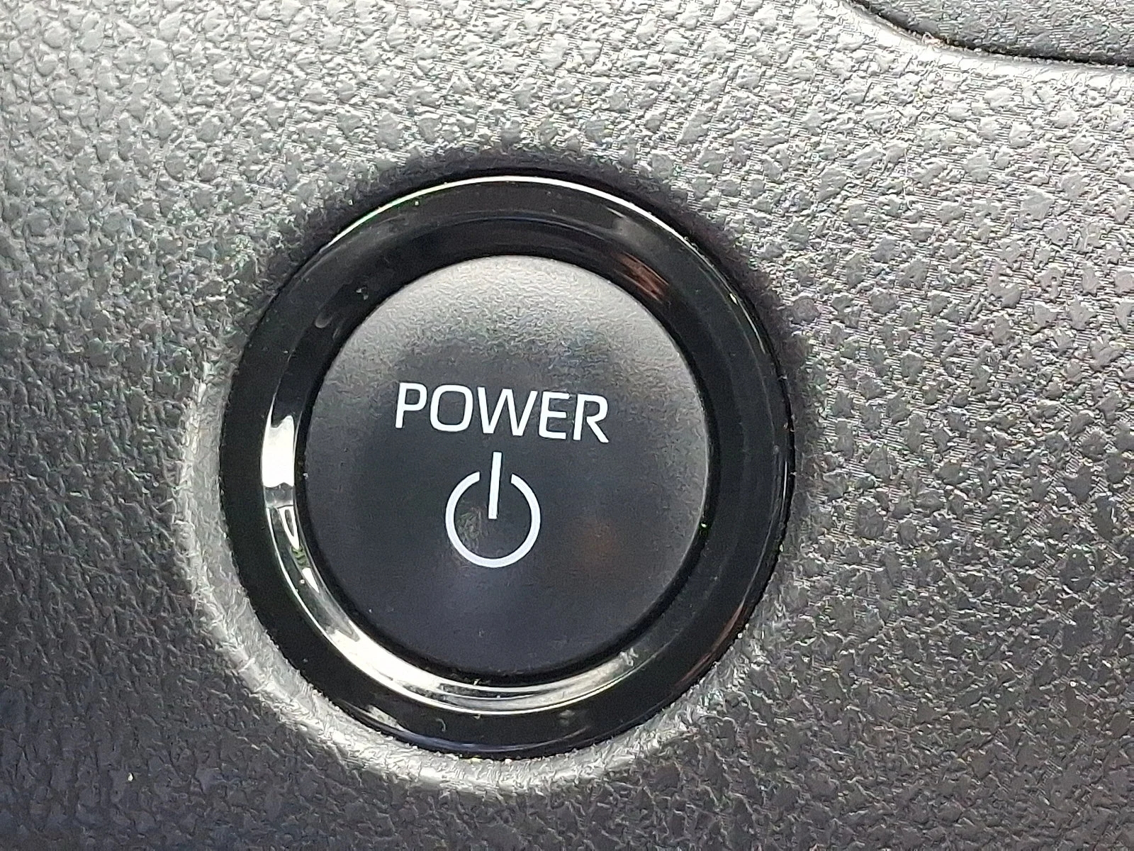 Used 2025 Underground - 1L7 Toyota LE image 23