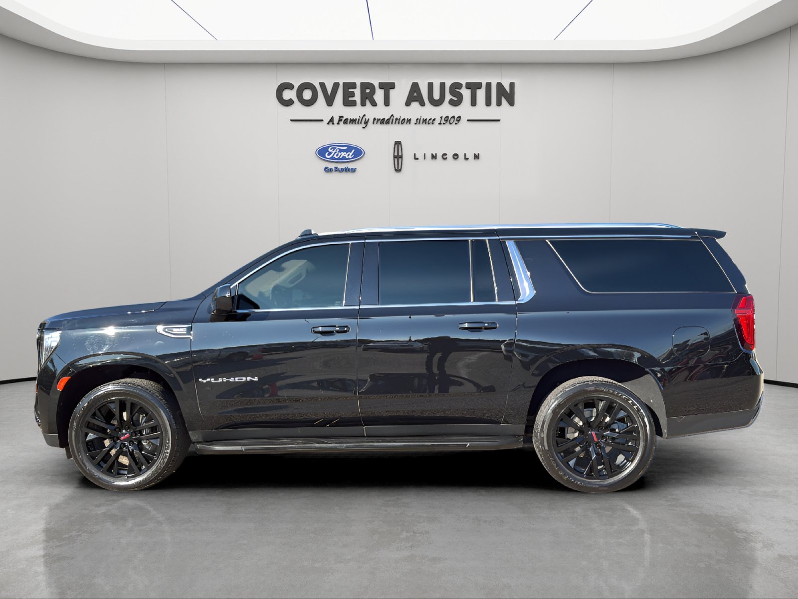 2023 GMC Yukon XL SLE