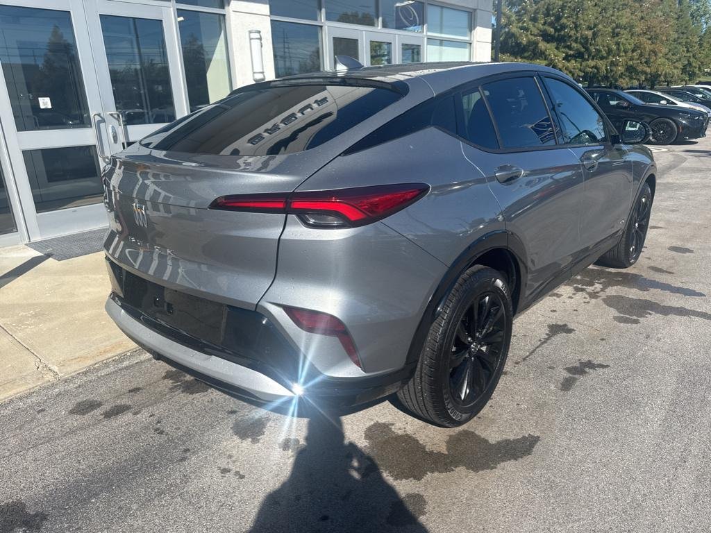 2025 Buick Envista ST photo 3