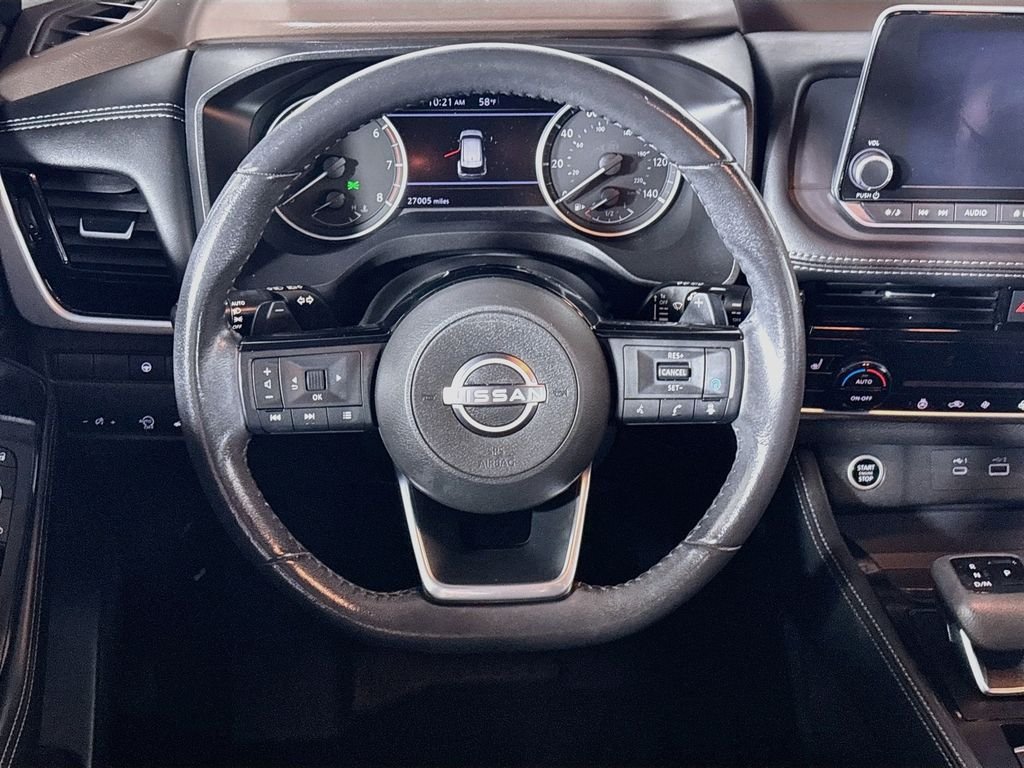 Used 2023 Gray Nissan SL image 13