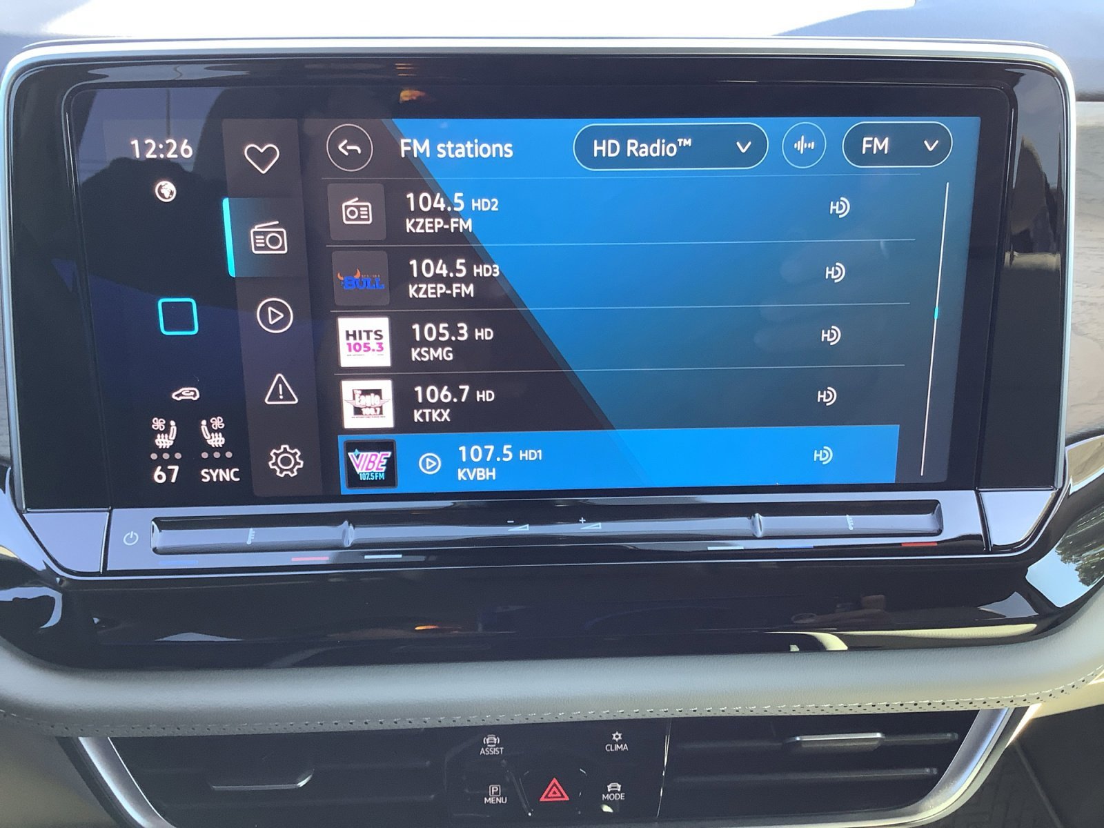2025 Volkswagen Atlas SE w/Tech - Photo 17