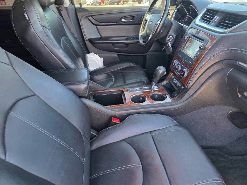 Used 2014 Gray Chevrolet 2LT image 21