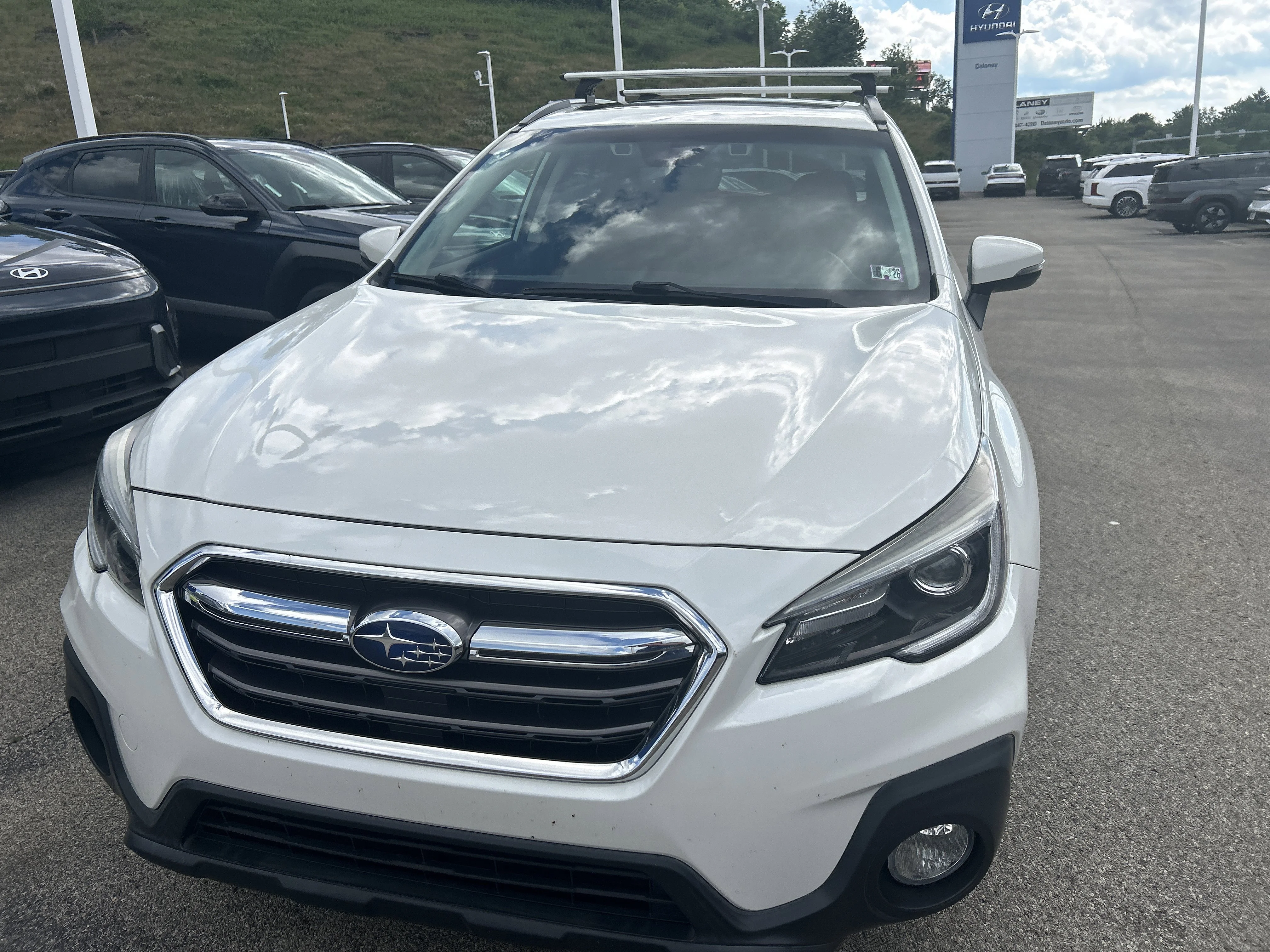 Used 2018 Crystal White Pearl Subaru Touring image 10