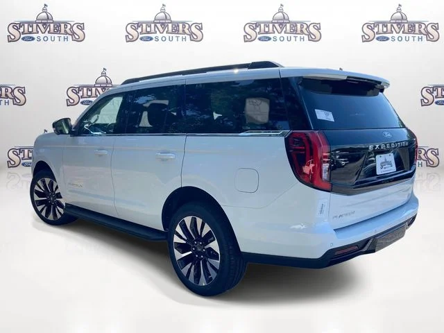 New 2027 Star White Metallic Tri-Coat Ford Platinum image 4