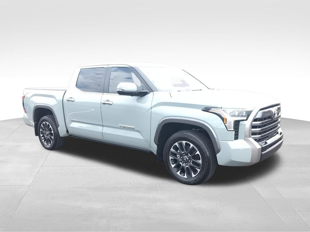 Used 2025  Toyota Limited image 2