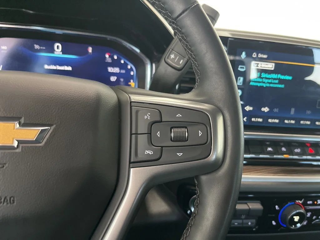 Used 2025 Gray Chevrolet LT image 7