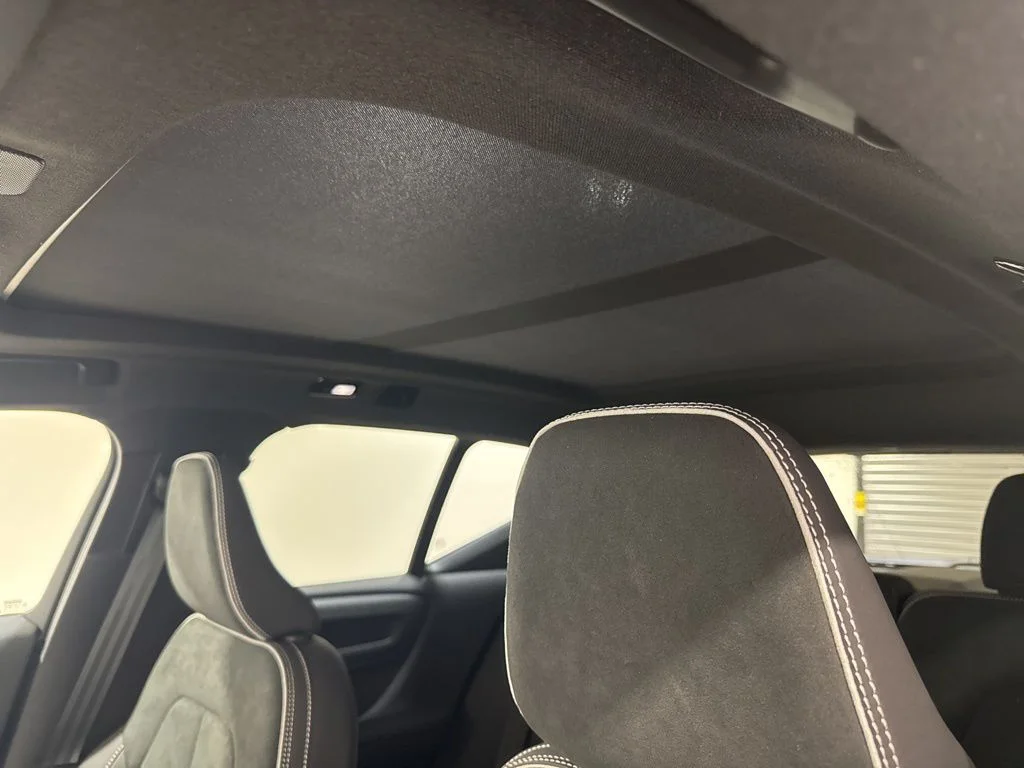 New 2026 Onyx Black Volvo B5 Ultra Black Edition image 16