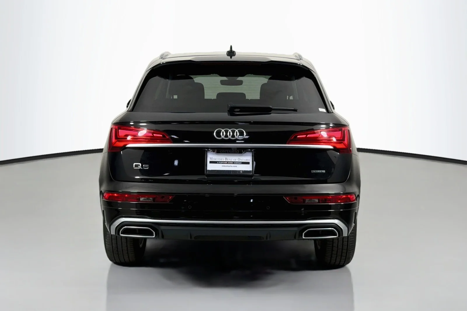 Used 2022 Mythos Black Metallic Audi S line image 4