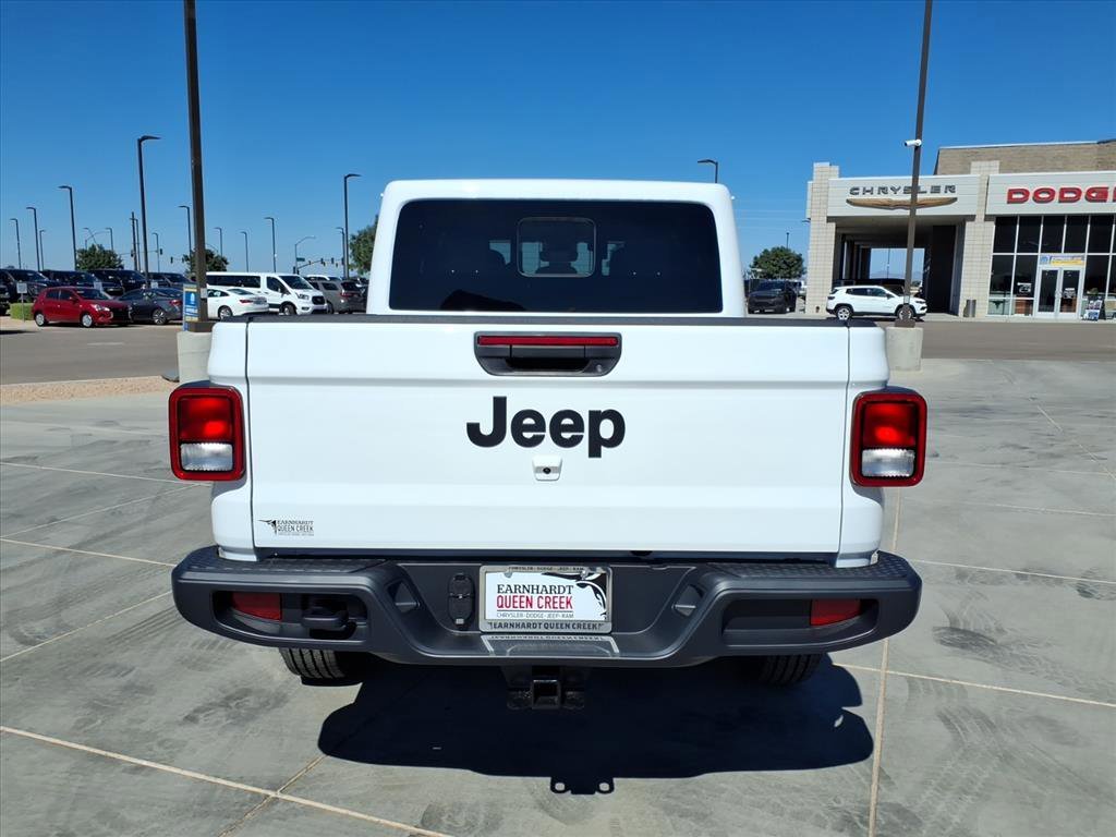 New 2025 Bright White Clear-Coat Exterior Paint Jeep Sport S image 5