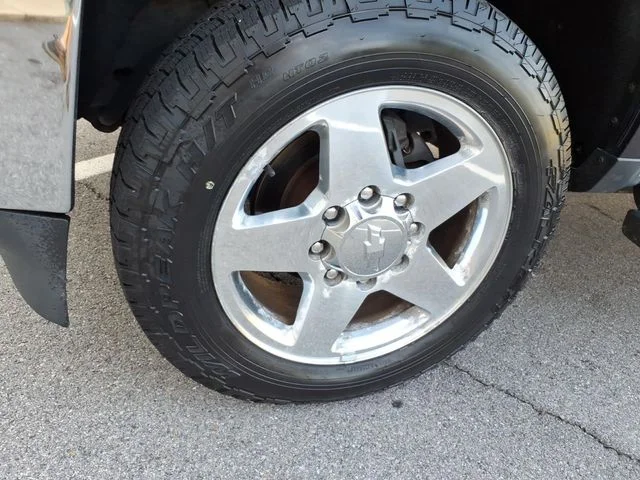 Used 2015 Gray Chevrolet LTZ image 5