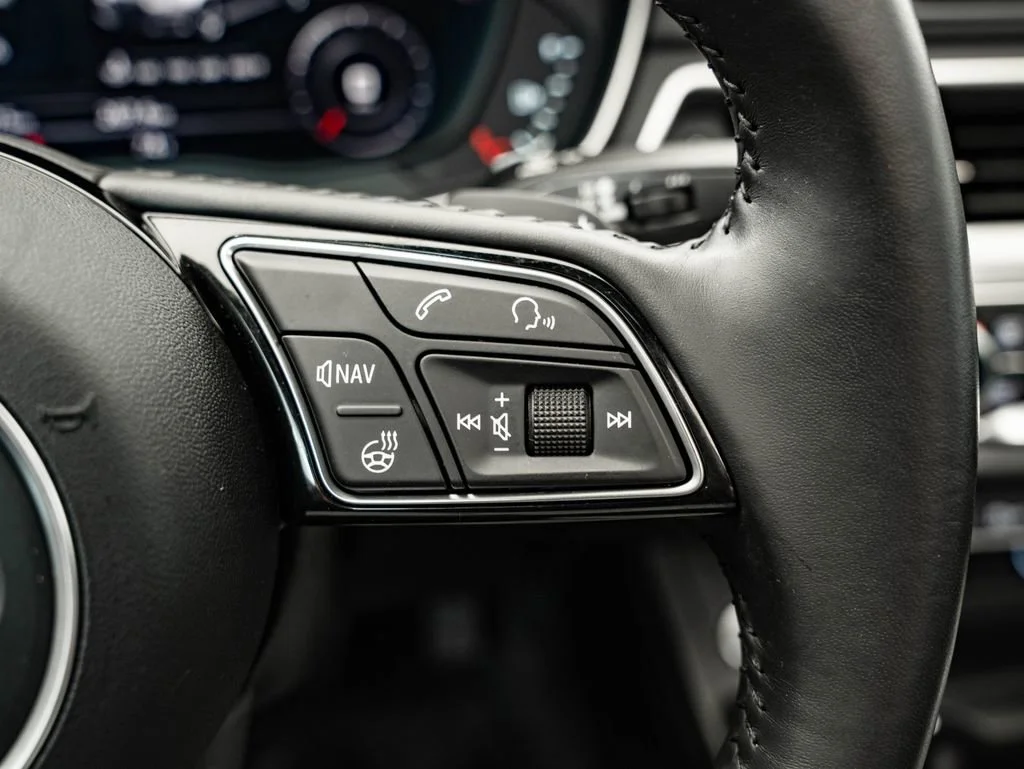 Used 2018 Manhattan Gray Metallic Audi 2.0T Premium Plus image 27