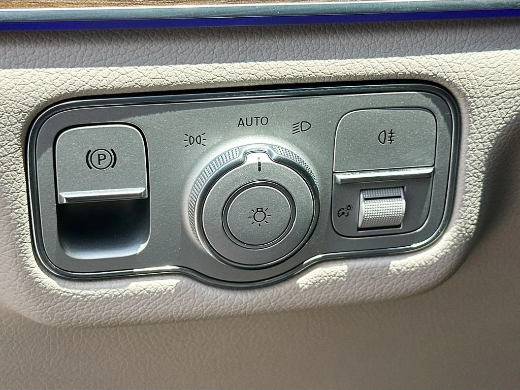 Certified Used 2024 Polar White Mercedes-Benz GLE 450 image 10