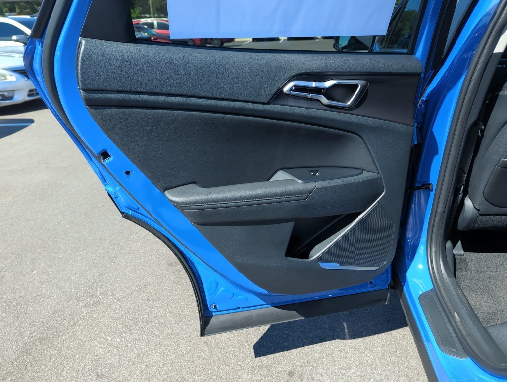 New 2027 Nebular Blue Kia EX image 27