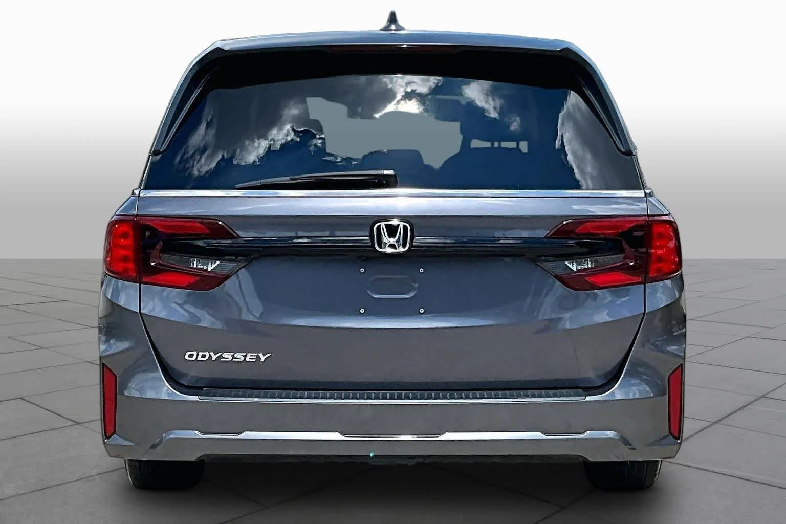 Certified Used 2025 Modern Steel Metallic Honda EX-L image 5