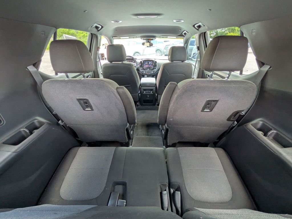 Used 2023 White Chevrolet LT image 33