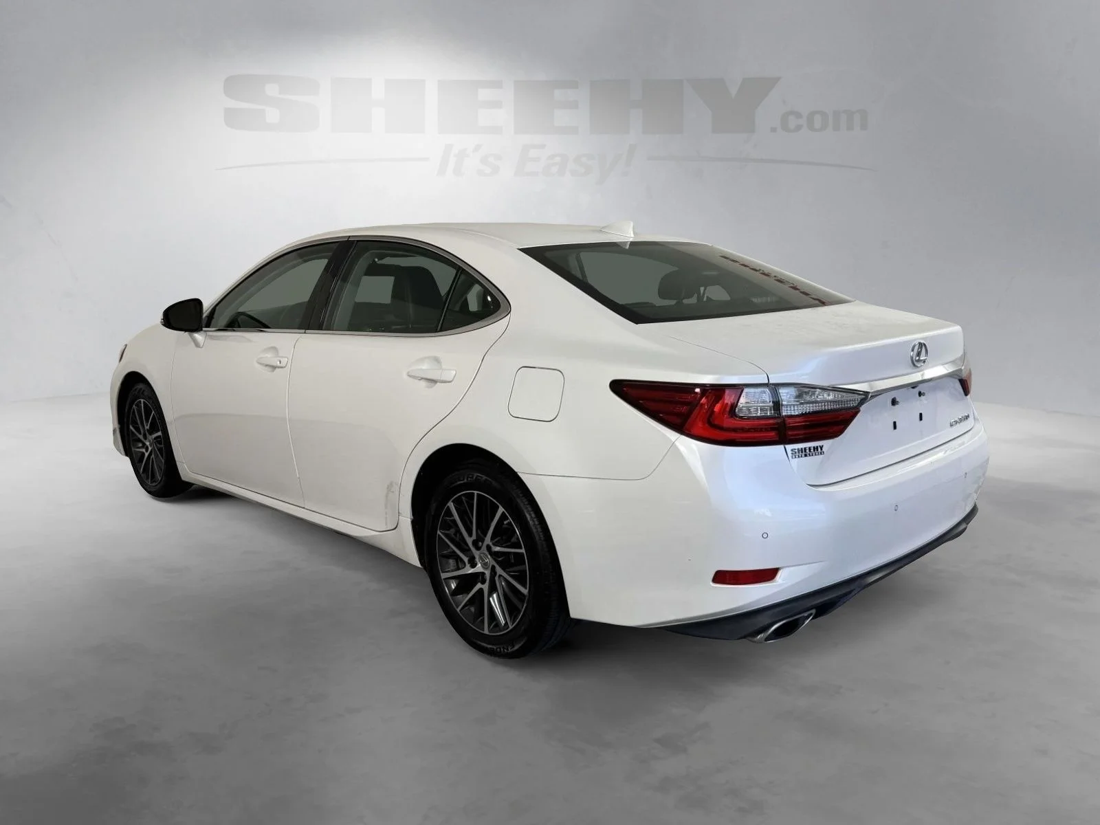 Used 2016 White Lexus 350 image 14