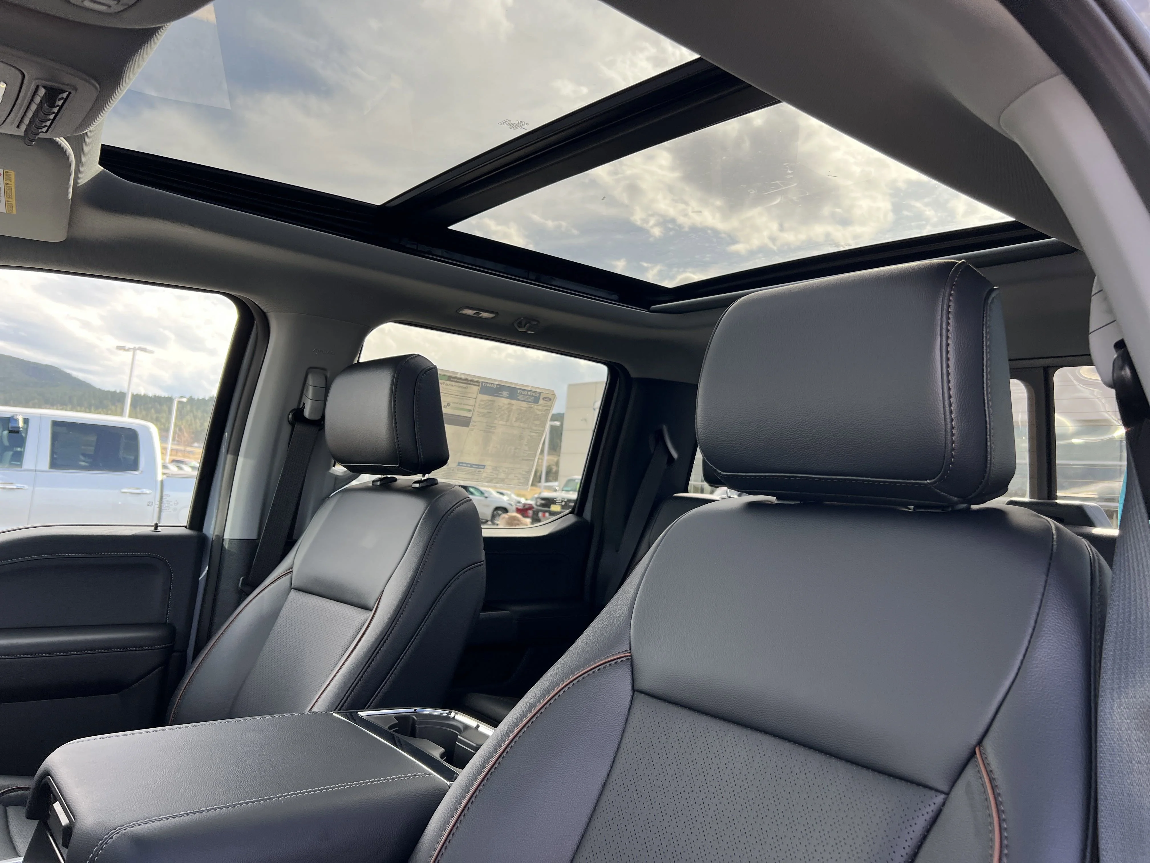 2025 Ford F-350 Super Duty Lariat - Photo 17