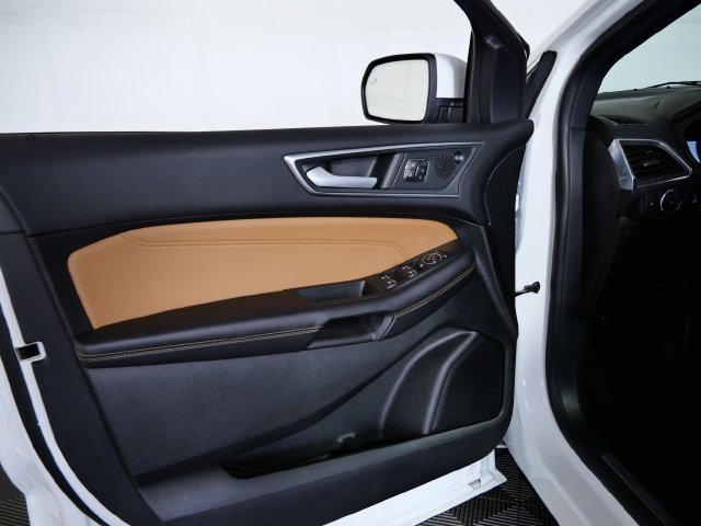 Used 2024 White Ford Titanium image 14