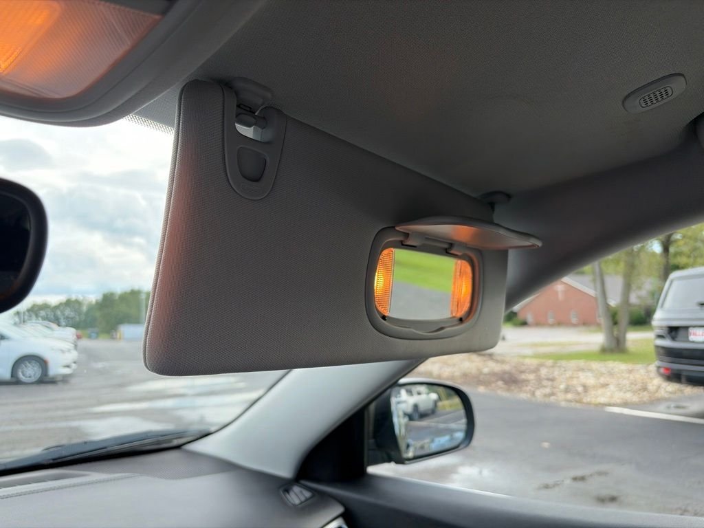 Used 2021 Green Jeep Latitude Lux image 29