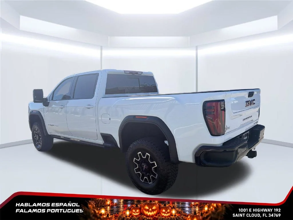 Used 2024 Summit White GMC AT4X image 3