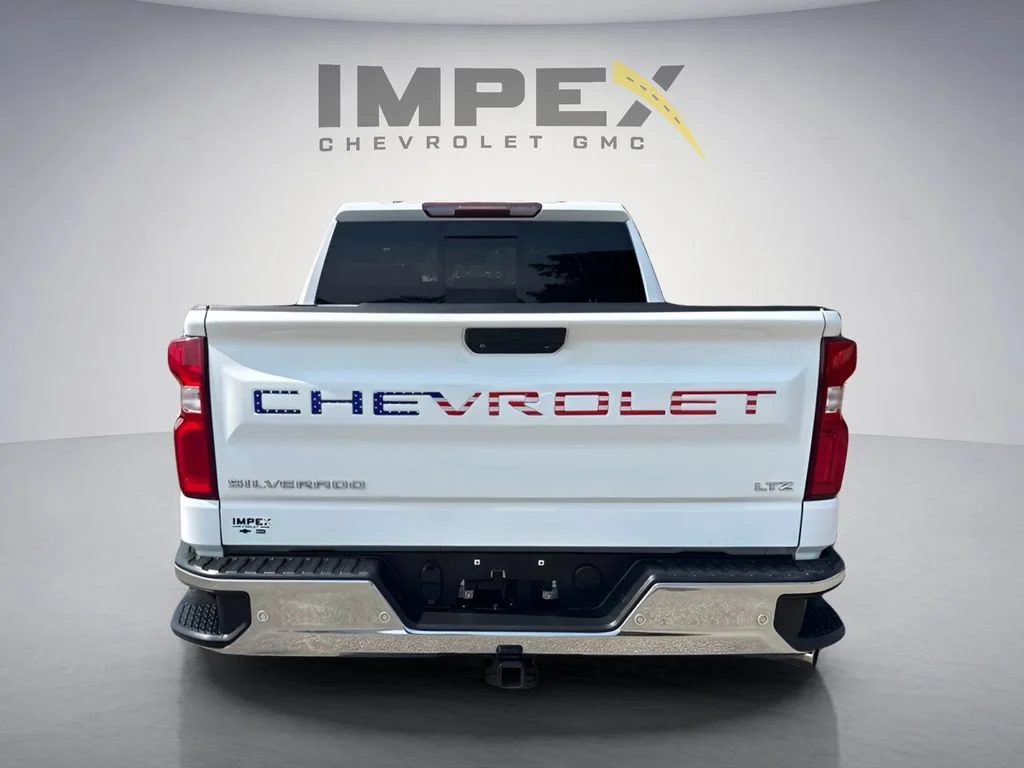 Used 2020 SUMMIT WHITE Chevrolet LTZ image 3