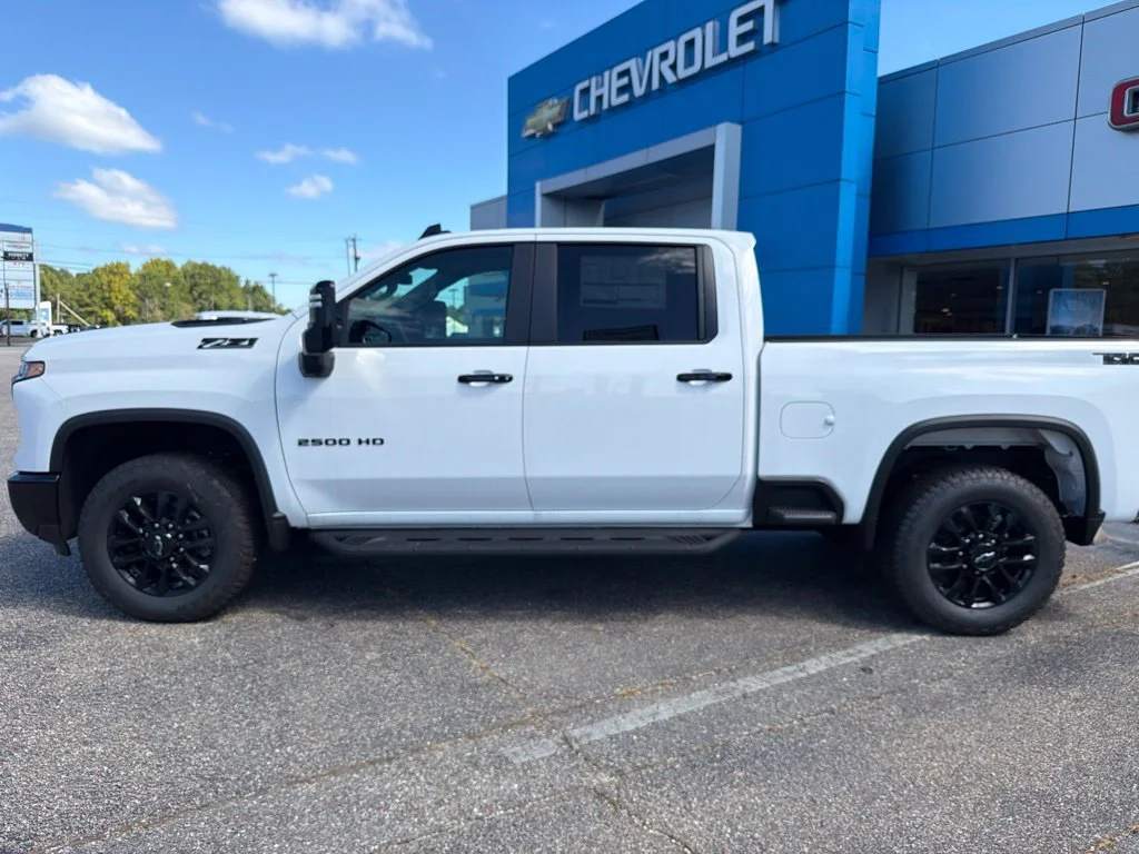 2026 Chevrolet Silverado 2500 HD LT - Photo 2