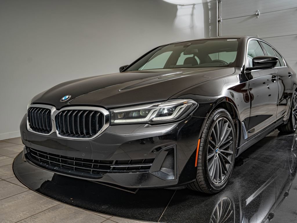 Used 2021 Jet Black BMW 530i xDrive image 14
