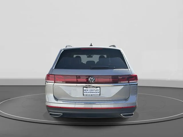 New 2026 Silver Volkswagen 2.0T SE image 4