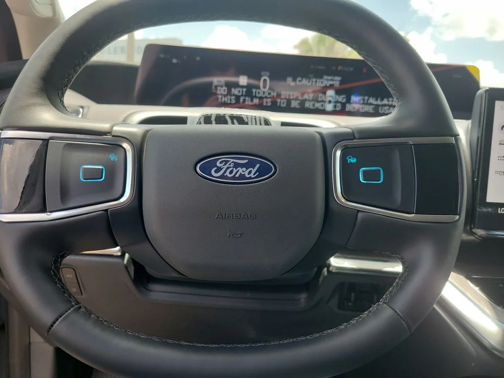 New 2026 Glacier Gray Metallic Tri-Coat Ford Platinum® image 19