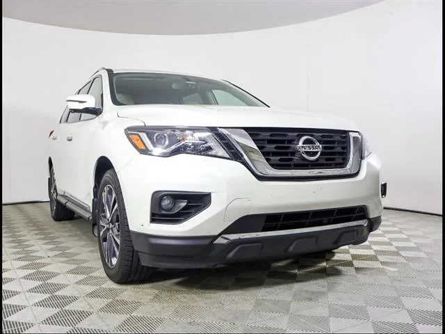 2020 Nissan Pathfinder Platinum 2WD's photo