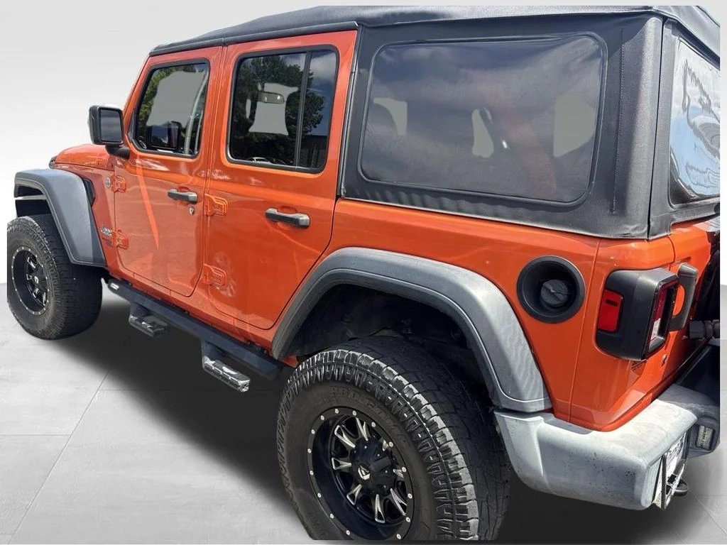 Used 2019 Orange Jeep Unlimited Sport image 18